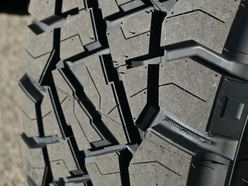 Used 2024 Ford Bronco Badlands image 26