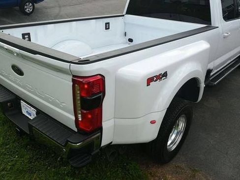 New 2026 Ford F350 Lariat w/ FX4 Off-Road Package AWD/4WD image 7