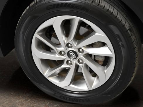 Used 2018 Hyundai Tucson SE image 6