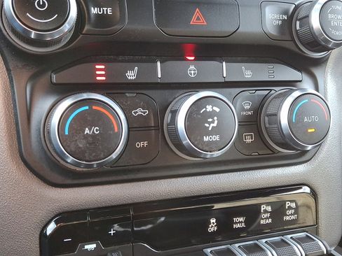 Used 2022 RAM 1500 Big Horn image 15