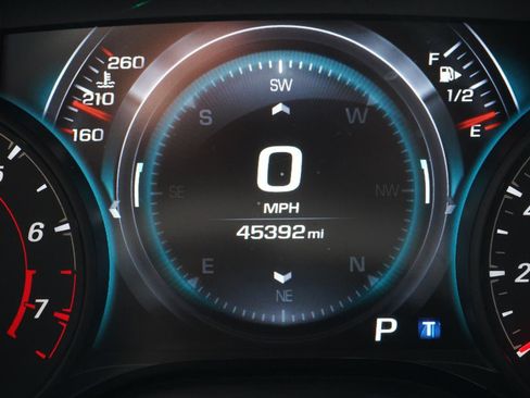 Used 2017 Chevrolet Camaro SS image 32