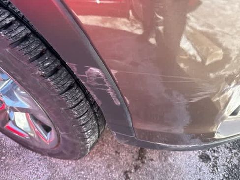 Used 2017 Toyota Highlander Limited Platinum image 3