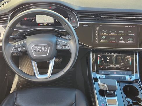Used 2022 Audi Q7 3.0T Premium Plus image 24