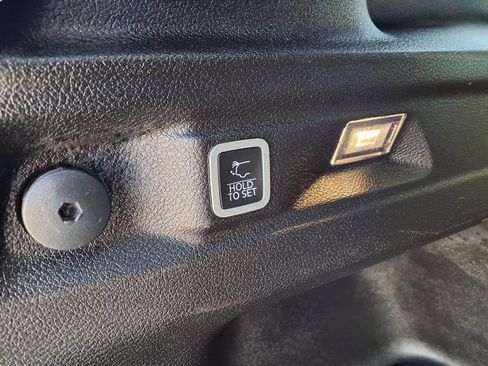 Certified 2023 Jeep Grand Cherokee L Laredo image 29