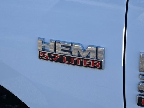 Used 2017 RAM 2500 Tradesman image 8