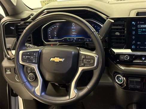 Used 2024 Chevrolet Silverado 2500 LT w/ Texas Edition image 17