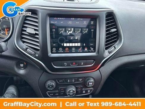 Used 2021 Jeep Cherokee Latitude Lux 80th Anniv w/ Quick Order Package 26U 80TH image 18