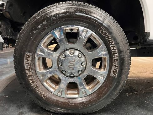 Used 2022 Ford F250 Lariat w/ Lariat Ultimate Package image 34