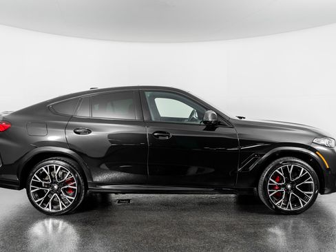 Used 2025 BMW X6 M Competition image 5