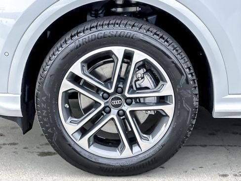 New 2025 Audi Q5 Premium image 25