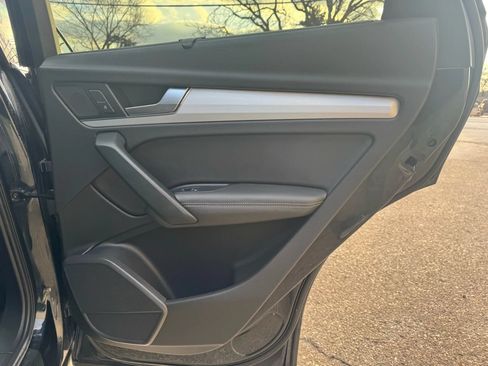 Used 2018 Audi SQ5 Premium Plus AWD/4WD image 36