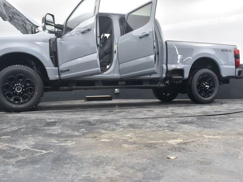 Used 2026 Ford F250 Lariat w/ Black Appearance Package image 79