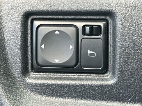 Used 2015 Nissan Versa Note S Plus FWD image 20