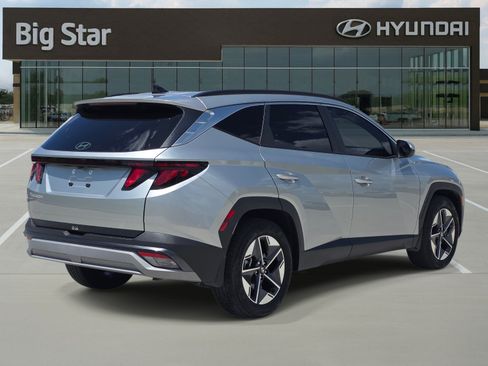 Used 2025 Hyundai Tucson SEL FWD image 4