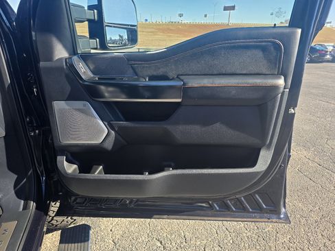 Used 2024 Ford F250 Platinum w/ FX4 Off-Road Package image 16