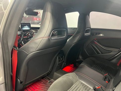 Used 2015 Mercedes-Benz CLA 250 image 9