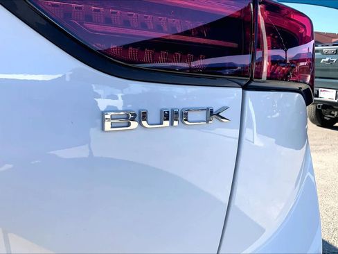 Certified 2025 Buick Envision Preferred image 32