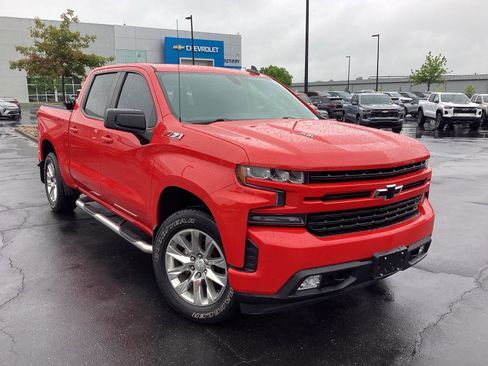 Used 2022 Chevrolet Silverado 1500 RST w/ Z71 Off-Road Package AWD/4WD image 7