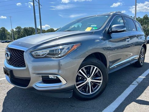 Used 2019 INFINITI QX60 Luxe w/ Essential Package AWD/4WD image 2