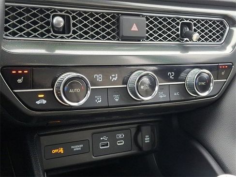 Used 2023 Acura Integra A-Spec image 16