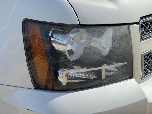 Used 2011 Chevrolet Tahoe LTZ image 10