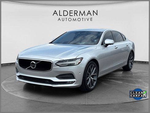 Used 2018 Volvo S90 T5 Momentum w/ Convenience Package FWD image 1