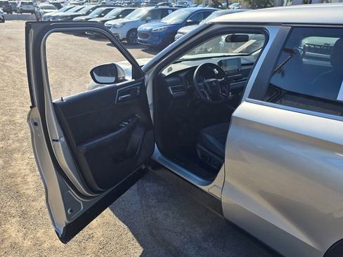 Used 2024 Mitsubishi Outlander SE image 37