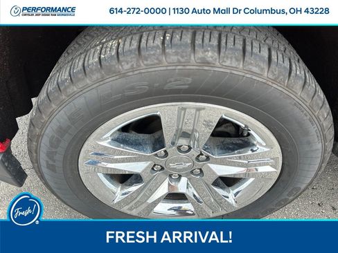 Used 2017 Chevrolet Silverado 1500 Custom w/ Custom Convenience Package AWD/4WD image 10