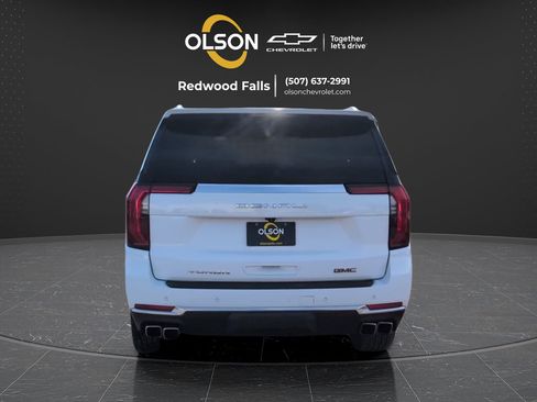 Used 2025 GMC Yukon Denali AWD/4WD image 4
