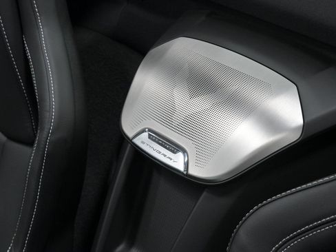 Used 2021 Chevrolet Corvette Stingray Preferred Conv w/ Z51 Performance Package RWD image 34