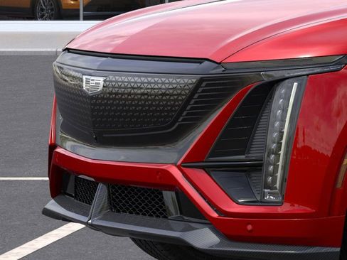 New 2026 Cadillac Lyriq V w/ Exterior Carbon Fiber Package AWD/4WD image 13