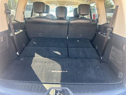 Used 2024 Nissan Armada SV AWD/4WD image 12