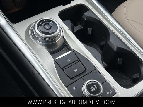 Used 2023 Ford Explorer XLT w/ Equipment Group 202A image 25