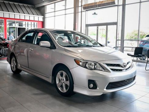 Used 2012 Toyota Corolla S FWD image 3