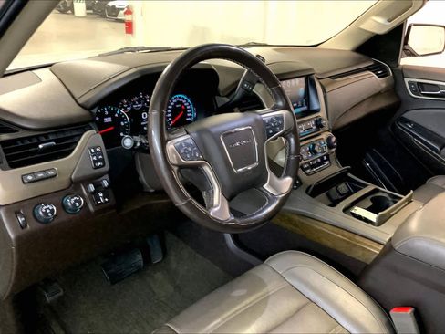 Used 2018 GMC Yukon Denali w/ Denali Ultimate Package image 18