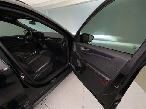 Used 2023 Ford Escape ST-Line Select w/ Tech Pack #2 image 24