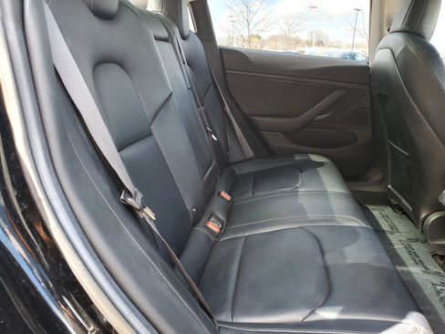 Used 2018 Tesla Model 3 Long Range RWD image 12