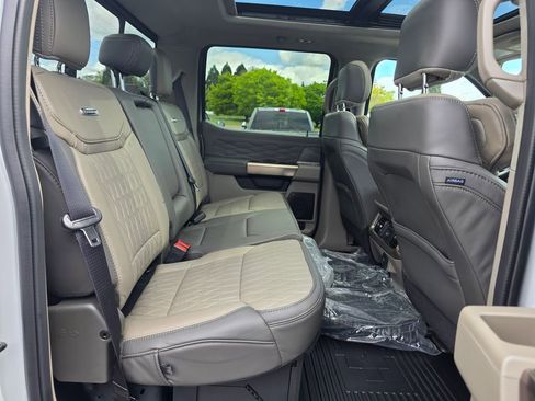 New 2026 Ford F450 Platinum w/ Platinum Plus Package AWD/4WD image 27