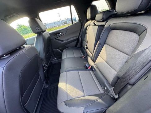 New 2026 Chevrolet Equinox LT w/ Convenience Package II AWD/4WD image 39