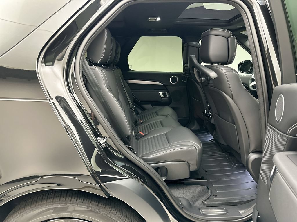 New 2026 Land Rover Discovery Dynamic SE AWD/4WD image 7