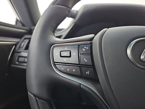 Used 2024 Lexus ES 350 Ultra Luxury w/ Accessory Package (Z1) image 31