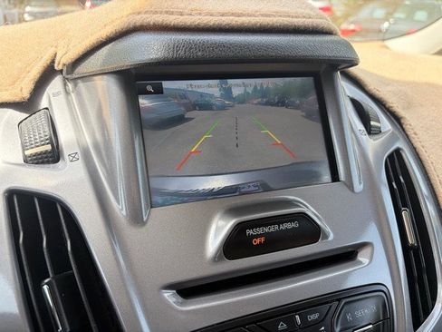 Used 2015 Ford Transit Connect XLT FWD image 13