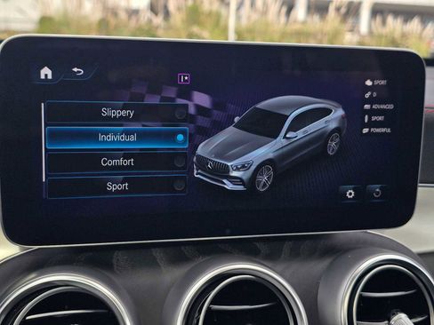 Used 2023 Mercedes-Benz GLC 43 AMG 4MATIC Coupe image 31