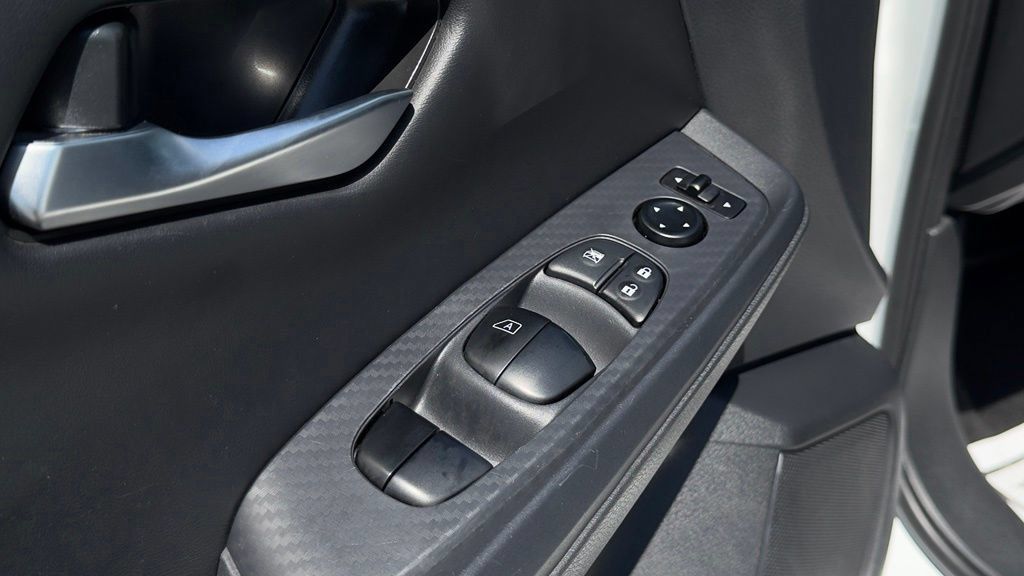 Used 2024 Nissan Sentra SV FWD image 19
