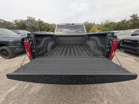 New 2026 RAM 2500 Laramie AWD/4WD image 11