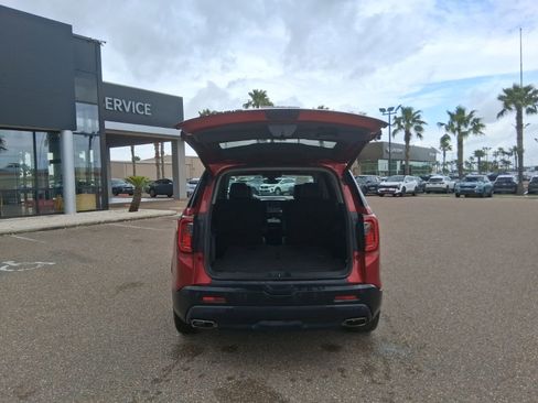 Used 2023 GMC Acadia SLT w/ Elevation Edition FWD image 6