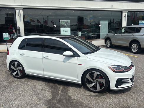 Used 2019 Volkswagen GTI SE w/ SE Experience Package FWD image 16