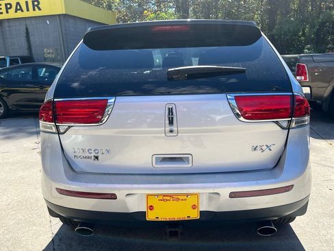 Used 2013 Lincoln MKX FWD image 7