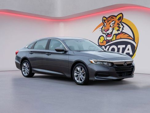 Used 2020 Honda Accord LX image 3
