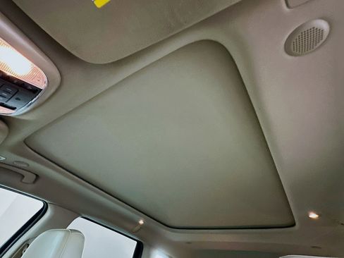 Used 2021 Jeep Grand Cherokee Limited w/ Luxury Group II RWD image 26